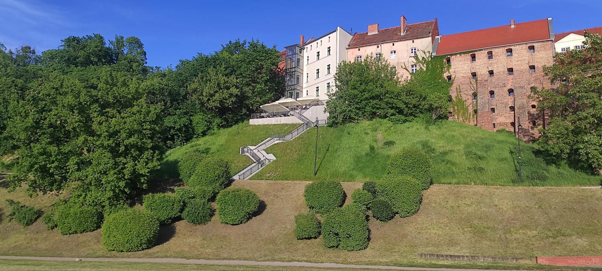 City Center Apartment 45M, 1 Bedroom And 1 Living Room With Kitchen Plus Bathroom, A Perfect Family Friendly Place Or For Home Office And A Longer Stay, A Proper Office Desk With Business Chair Provided, 100M From Market Square And Vistula River Грудзёндз Экстерьер фото